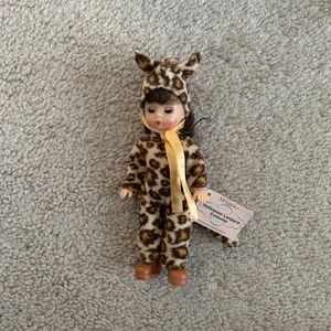 McDonalds 2002 Madame Alexander - leopard mini